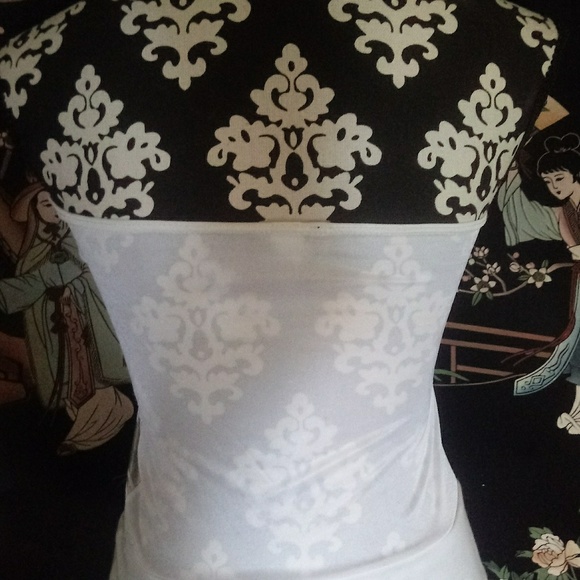 DIVIDED BRAND HALTER TOP - Picture 4 of 4